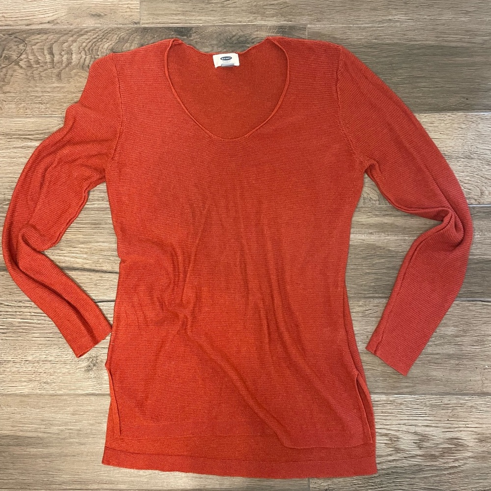 Burt orange pull over sweater